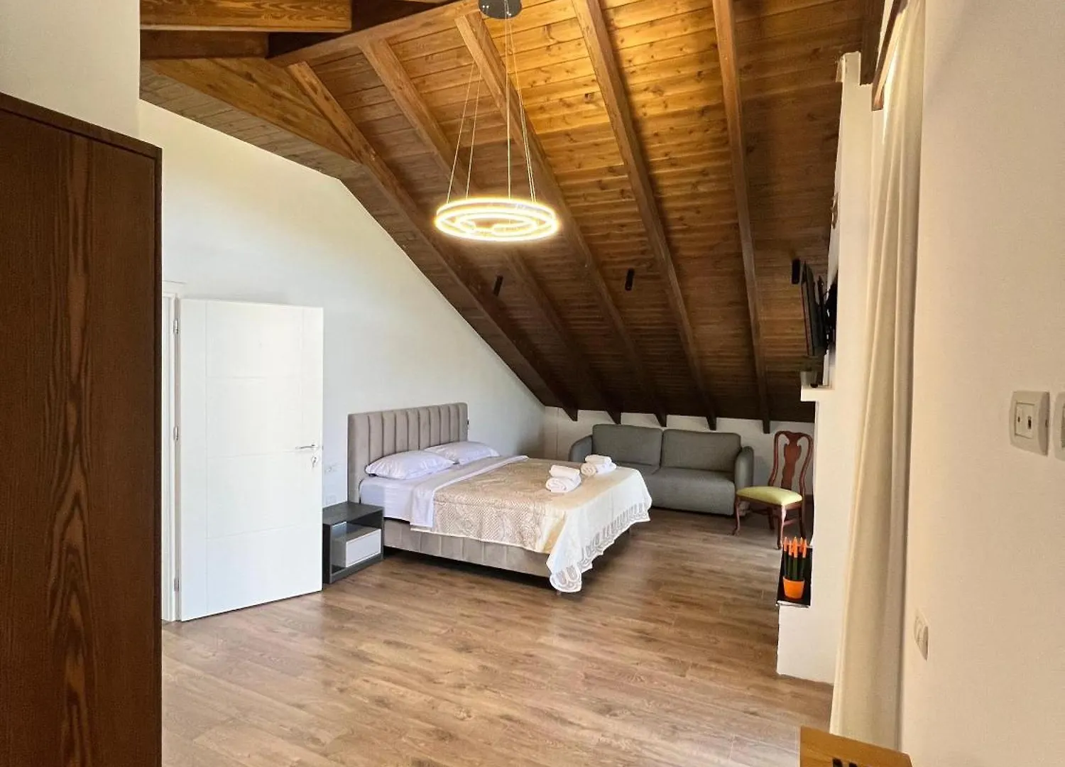 Toska Farm Hotel Meci 0*,  Albania